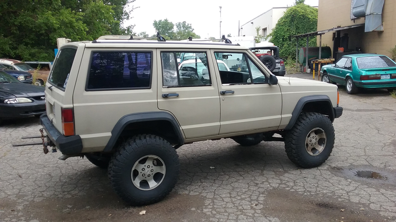 Rommel got pushed outside so I could clean up like 2 days worth of oil slick under the lift. I snapped a pic before pushing her back in to finish some stuff.